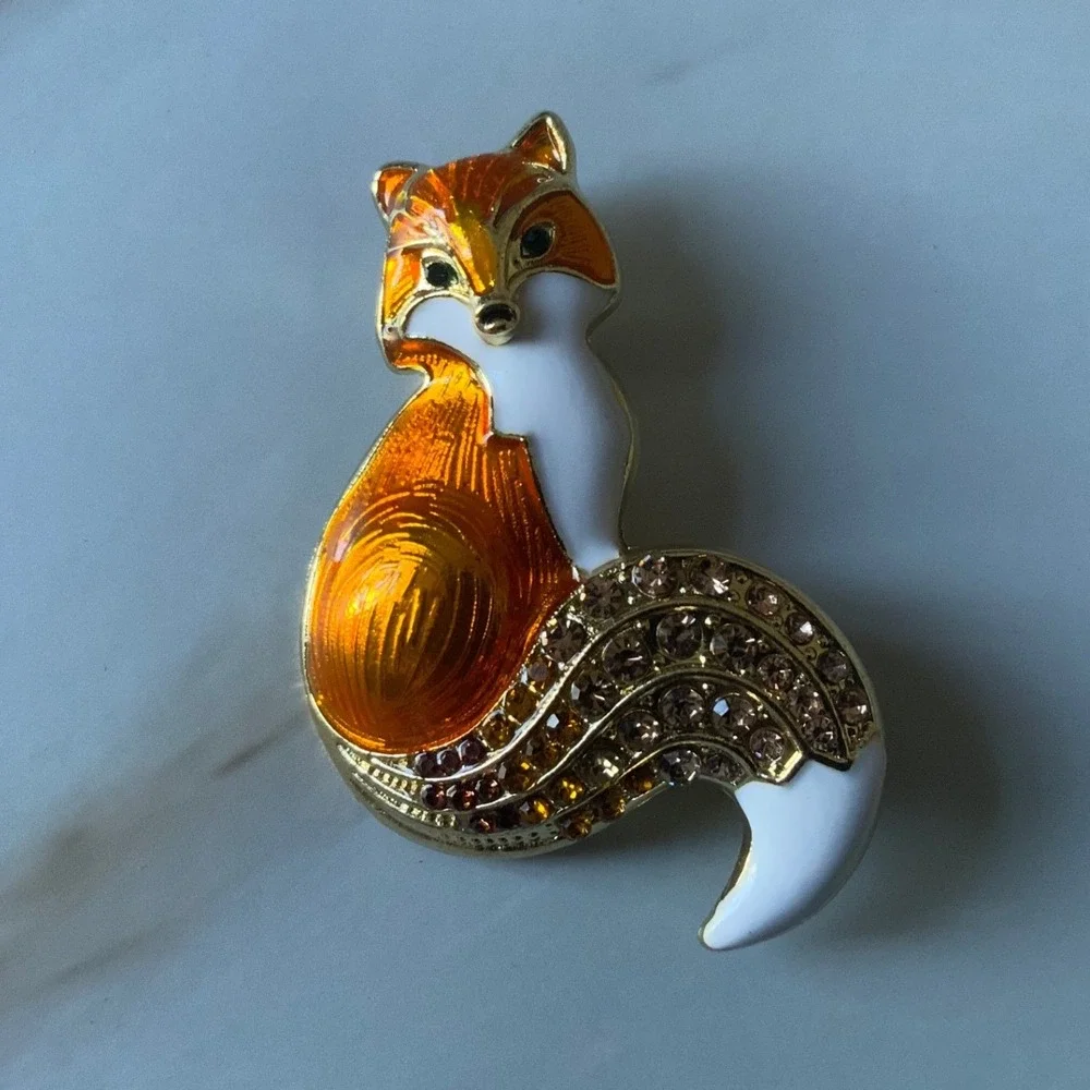 Vintage Enamel Fox Brooch Pin Gold Tone Orange White Rhinestone Tail Animal